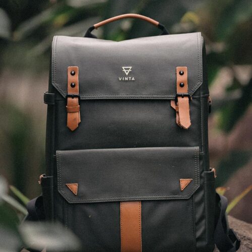 jakob-owens-BmH09wAkJa8-unsplash Cobra Leather Bag - Extreme edition | Hajra's Collection
